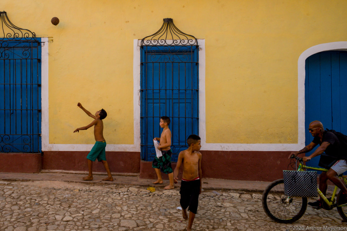 Street Shot, Trinidad