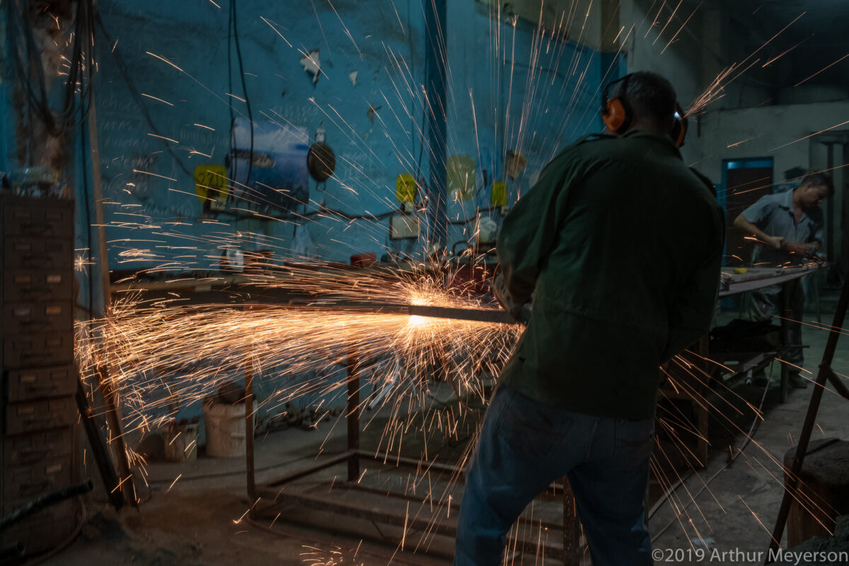 Grinder, Havana